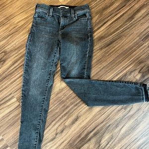 710 Super Skinny Dark Wash Levis